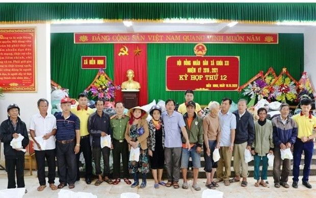 Báo CAND Và Công Ty NCT3 Trao Hỗ Trợ Người Dân Quảng Bình Bị Lũ Lụt