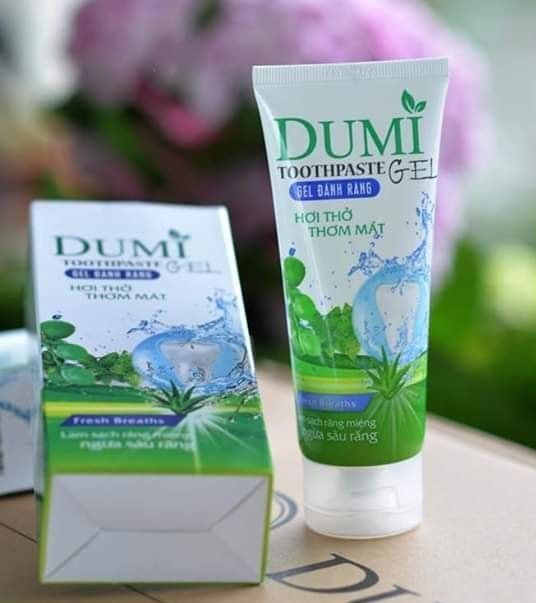 DUMI TOOTHPASTE (Gel đánh răng Dumi lô hội dâu tây)